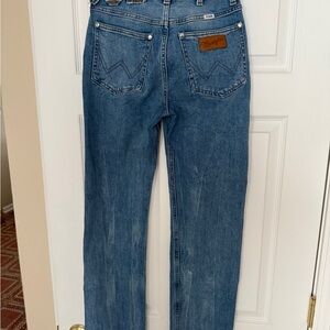 Wrangler Blue Straight Leg Jeans with Classic Wash